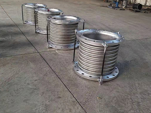 金属补偿器腐蚀开裂的机理是怎样的？